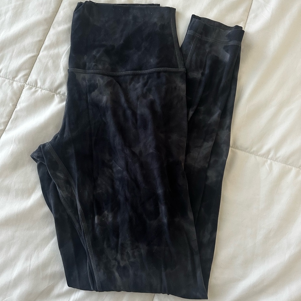 Lulemin leggings good condition size 8 & 28” long